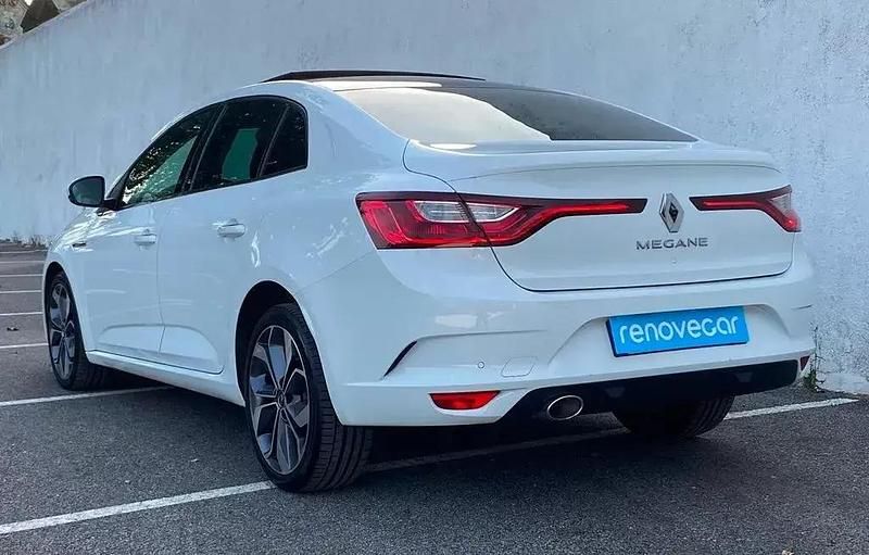 Usado Renault Mégane IV Bose Edition 115 HP (84 kW) 2021 Branco Sedan