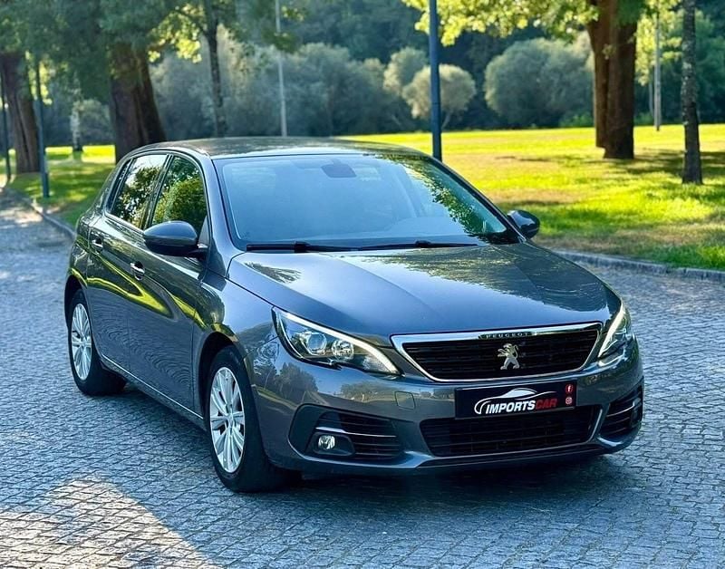 Cinzento Usado 2018 Peugeot 308 Active Sedan | € 11.999 (Preço elevado) - Imagem 1/4