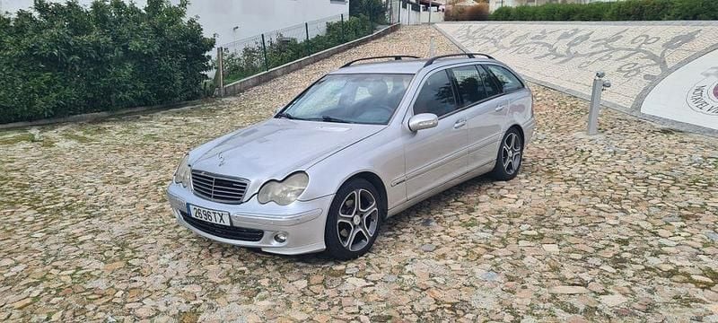 Usado 2002 Mercedes C220 Sedan | € 4.000 (Bom preço) - Imagem 1/4
