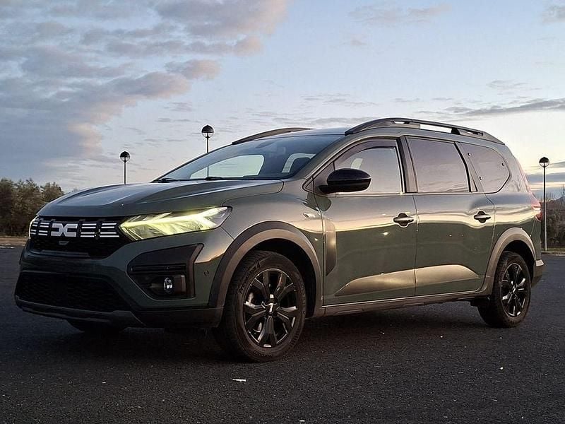 Usado 2023 Dacia Jogger Extreme Monovolume | € 15.799 (Preço justo) - Imagem 1/4