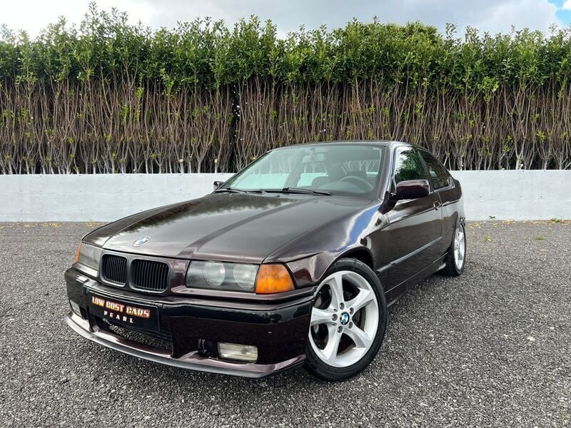 Vermelho Usado 1995 BMW 330 Performance Coupé | € 8.750 - Imagem 1/4
