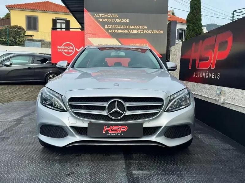 Usado Mercedes C180 Avantgarde 116 HP (85 kW) 2017 Cinzento Carrinha