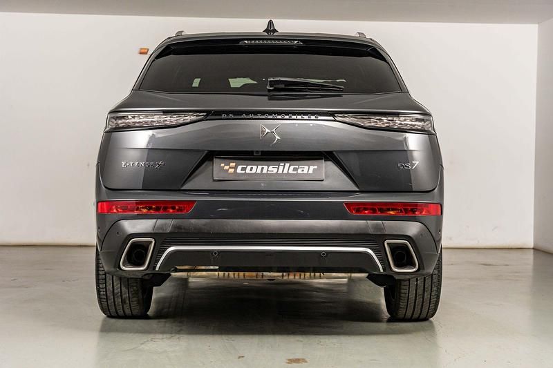Usado DS Automobiles DS7 Crossback Rivoli 300 HP (220 kW) 2024 Cinza SUV