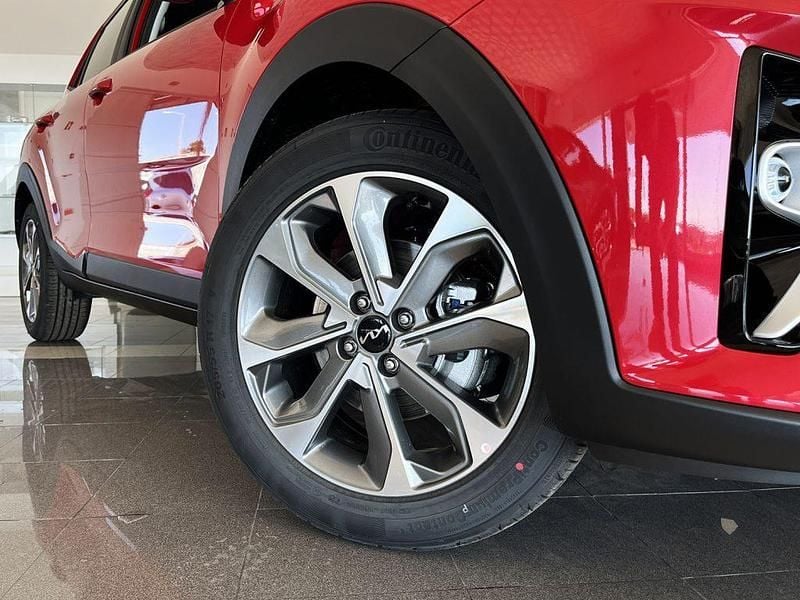 Usado Kia Stonic 100 HP (73 kW) 2024 Branco SUV