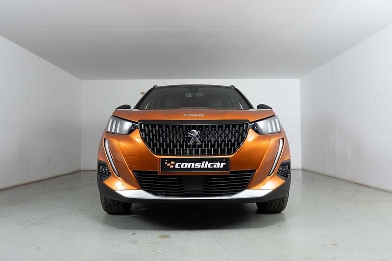 Usado Peugeot 2008 GT 130 HP (95 kW) 2021 Laranja SUV