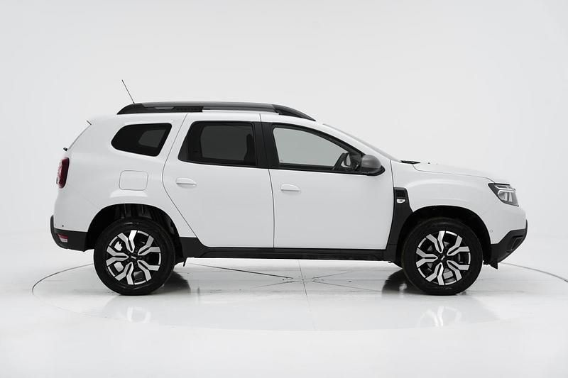 Usado Dacia Duster 101 HP (74 kW) 2023 Branco SUV