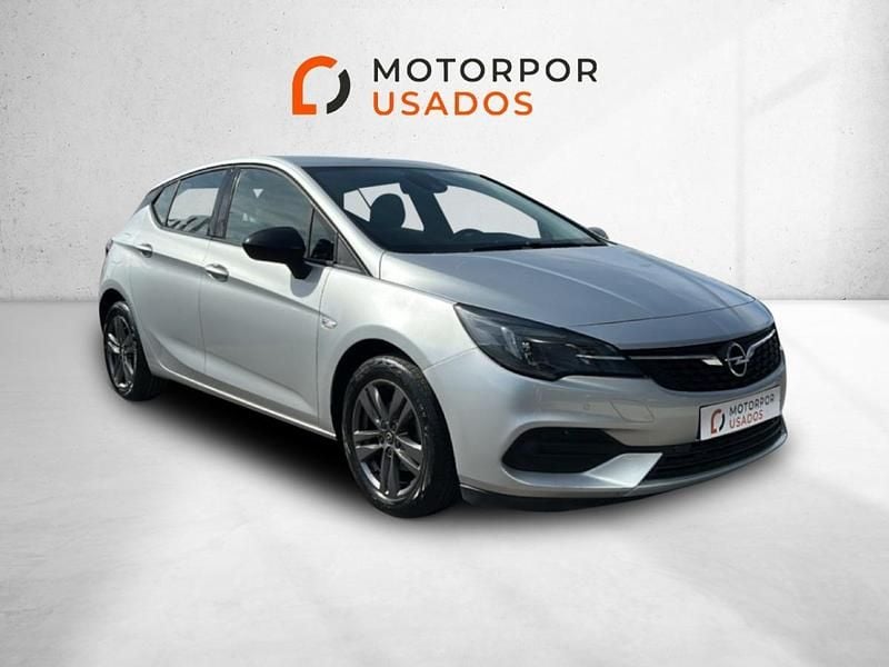 Cinza Usado 2021 Opel Astra Elegance Sedan | € 15.200 (Preço justo) - Imagem 1/4