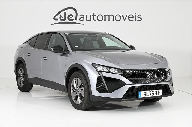 Cinza Usado 2024 Peugeot 408 Allure Sedan | € 27.900 (Preço justo) - Imagem 1/4