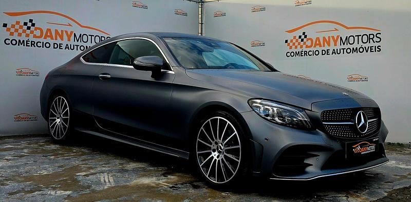 Cinza Usado 2019 Mercedes C220 AMG line Coupé | € 37.900 (Preço justo) - Imagem 1/4