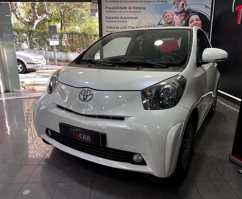 Usado Toyota iQ 68 HP (50 kW) 2009 Branco Citadino