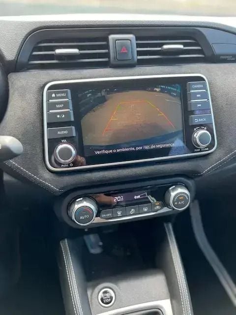 Usado Nissan Micra S 100 HP (73 kW) 2020 Cinzento Citadino