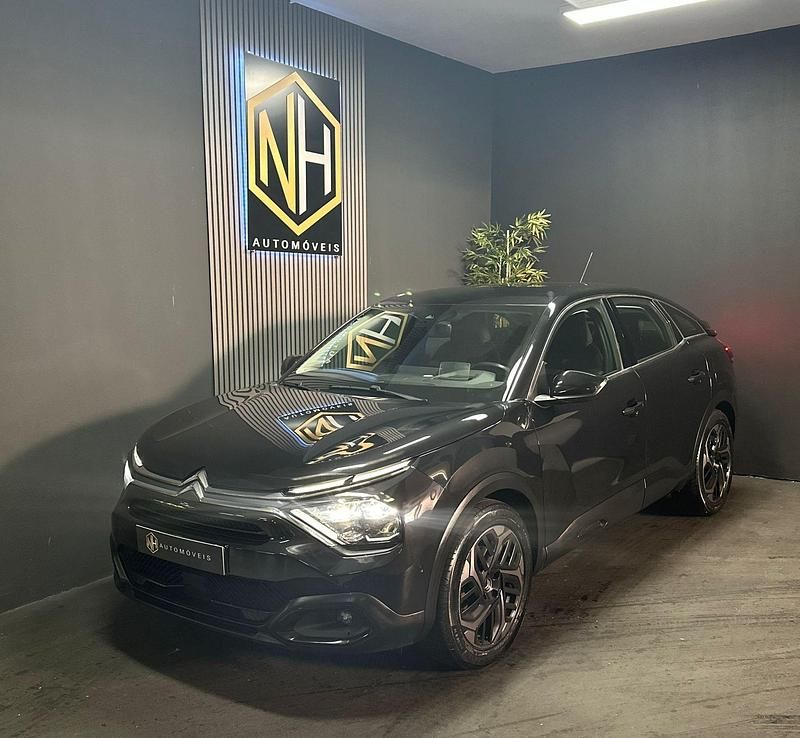 Preto Usado 2021 Citroën C4 PureTech | € 15.500 (Bom preço) - Imagem 1/4
