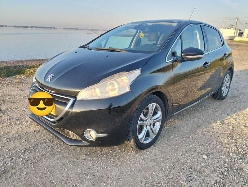 Usado 2015 Peugeot 208 Citadino | € 7.500 (Preço justo) - Imagem 1/4