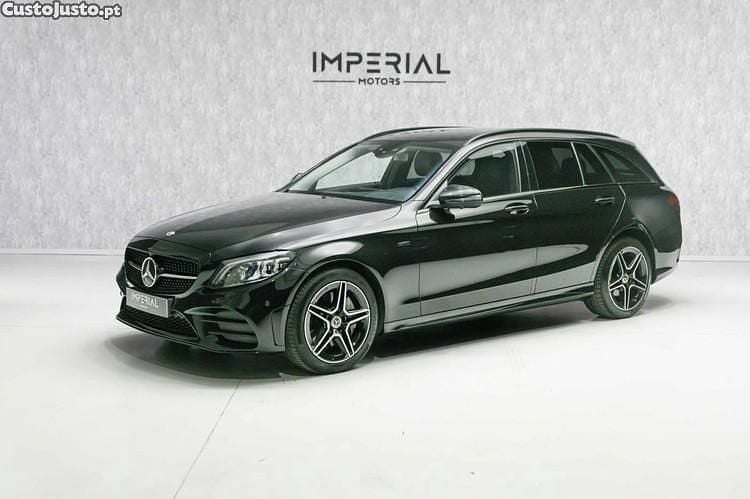 Preto Usado 2019 Mercedes C300e AMG Sedan | € 29.950 (Preço justo) - Imagem 1/1