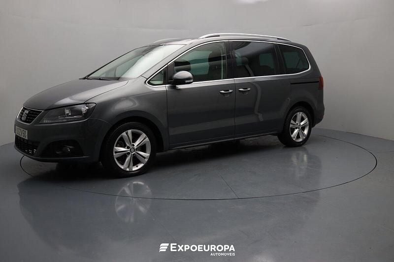 Cinza Usado 2020 Seat Alhambra Monovolume | € 26.490 (Super Preço) - Imagem 1/4