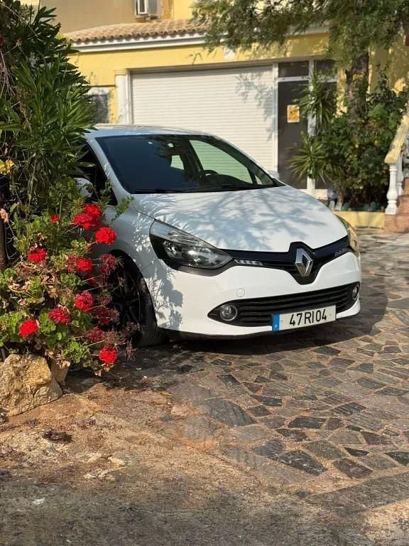 Branco Usado 2012 Renault Clio IV | € 12.500 - Imagem 1/4