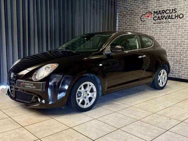Roxo Usado 2012 Alfa Romeo MiTo Super Citadino | € 7.500 (Preço justo) - Imagem 1/4