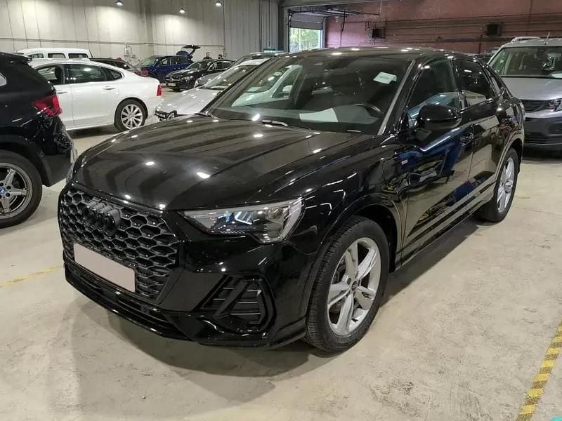 Preto Usado 2021 Audi Q3 Sportback S-Line SUV | € 35.900 - Imagem 1/4