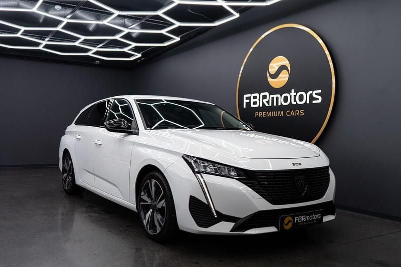 Usado Peugeot 308 Allure 130 HP (95 kW) 2022 Branco Carrinha