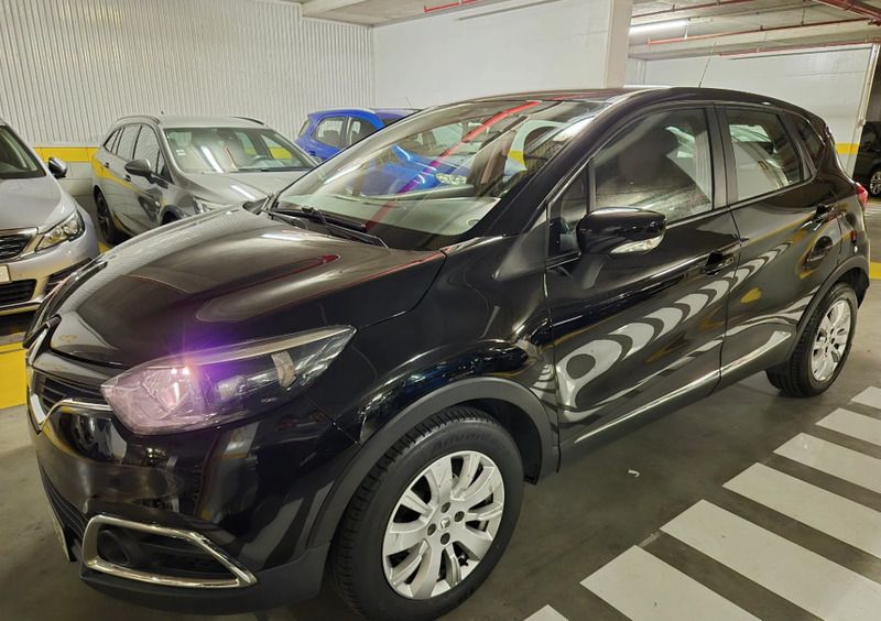 Preto Usado 2015 Renault Captur Expression SUV | € 10.980 (Preço justo) - Imagem 1/4