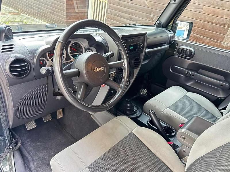 Usado Jeep Wrangler 177 HP (130 kW) 2011 Verde SUV