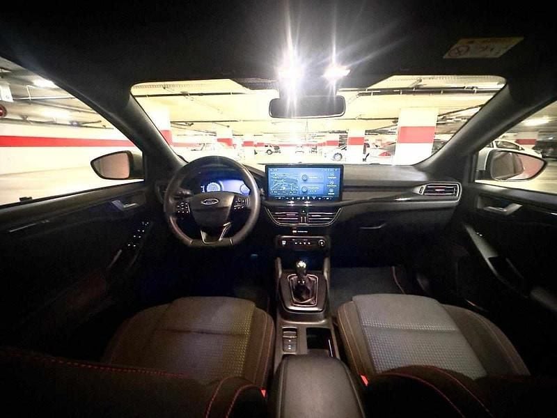 Usado Ford Focus 125 HP (91 kW) 2023 Cinzento Citadino