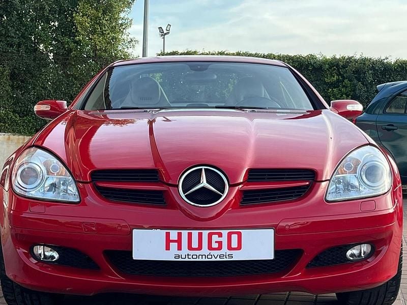 Usado Mercedes SLK200 163 HP (119 kW) 2007 Vermelho Cabrios