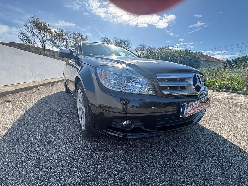 Preto Usado 2009 Mercedes C220 Executive Sedan | € 11.900 - Imagem 1/4