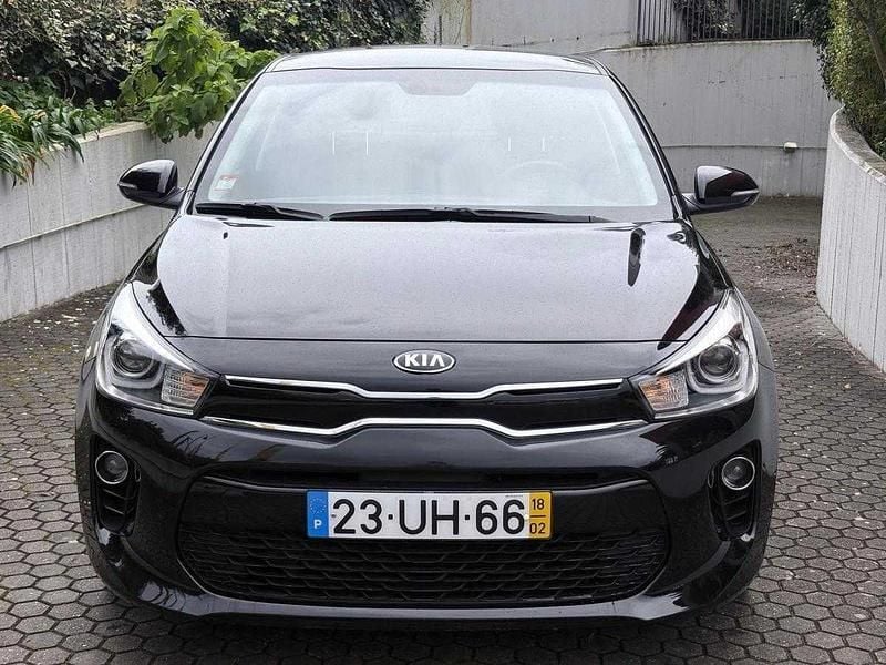 Usado Kia Rio SX 84 HP (61 kW) 2018 Preto