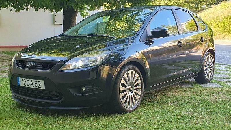 Usado 2008 Ford Focus Titanium Sedan | € 5.950 (Caro) - Imagem 1/4