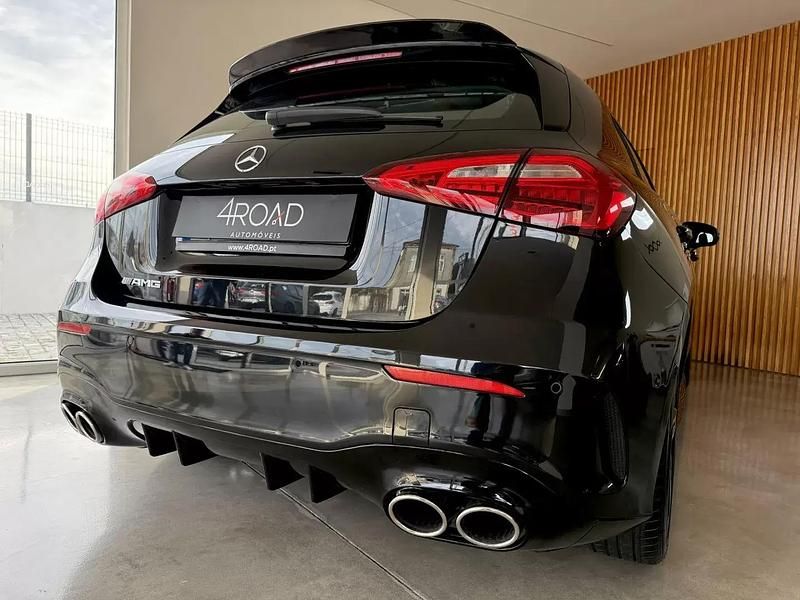 Usado Mercedes A160 AMG line 109 HP (80 kW) 2021 Preto Citadino