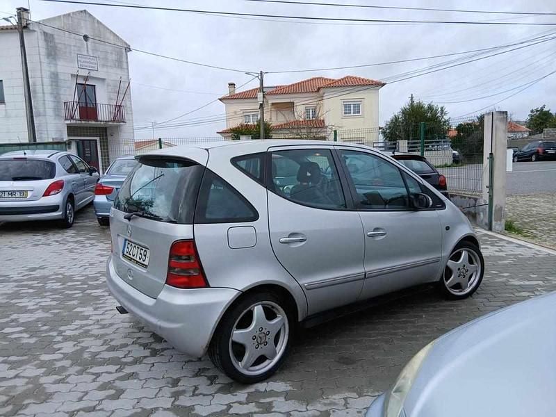Usado Mercedes A170 95 HP (69 kW) 2004 Cinzento Citadino