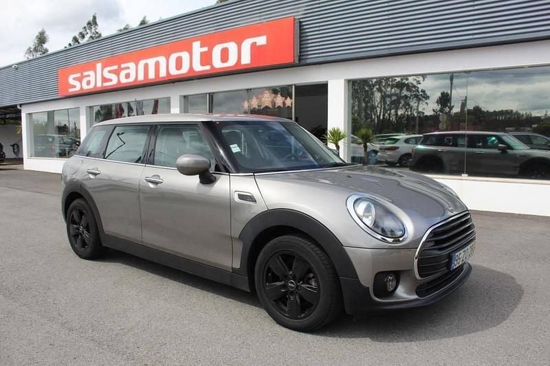 Cinzento Usado 2019 Mini Clubman Carrinha | € 17.900 (Bom preço) - Imagem 1/4