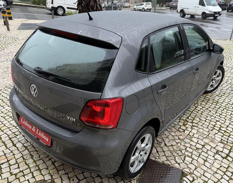 Usado VW Polo 75 HP (55 kW) 2014 Cinzento