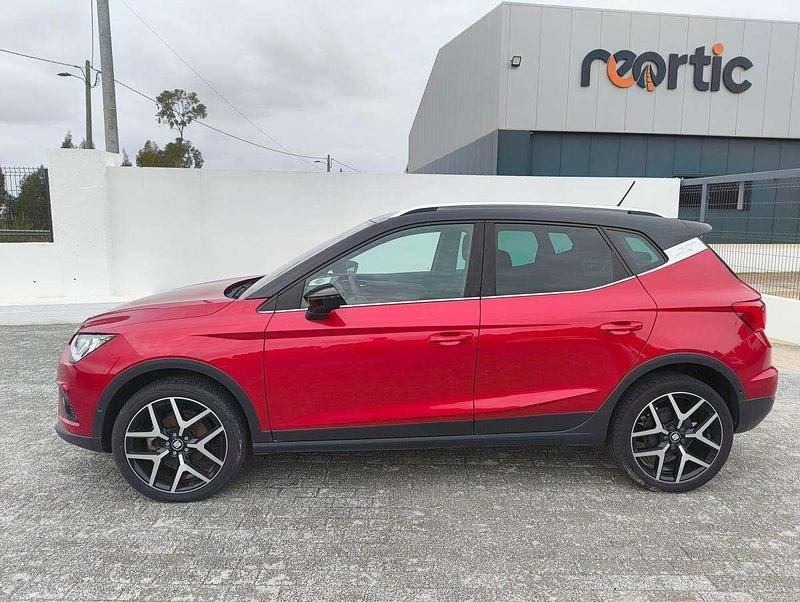 Usado Seat Arona FR 90 HP (66 kW) 2019 Vermelho SUV