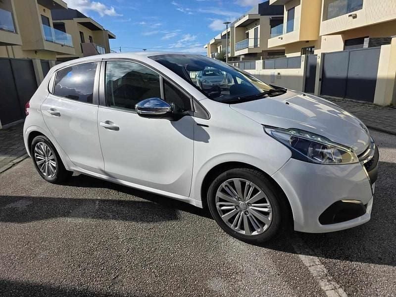 Usado Peugeot 208 102 HP (75 kW) 2019 Branco Citadino