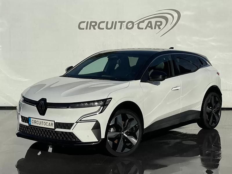Branco Usado 2023 Renault Mégane Techno SUV | € 27.750 (Bom preço) - Imagem 1/3