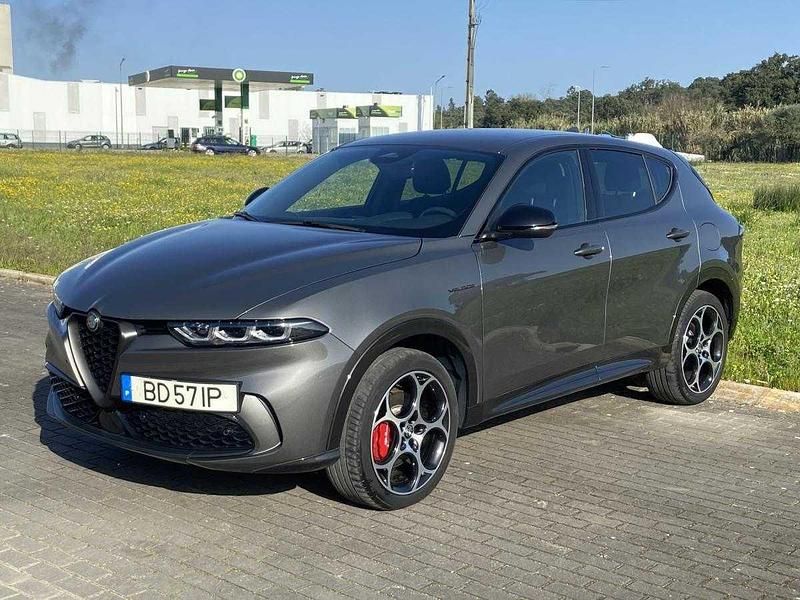 Usado Alfa Romeo Tonale Veloce 280 HP (205 kW) 2023 Cinza SUV