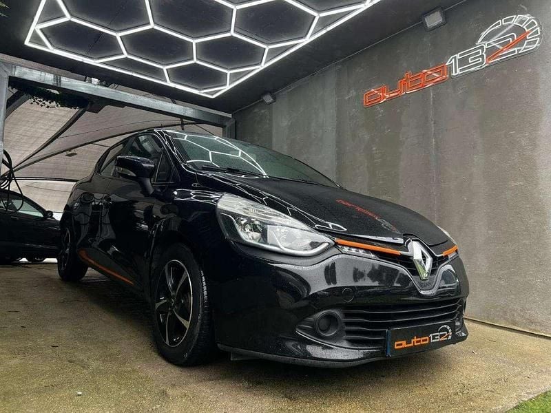 Usado Renault Clio IV Business 89 HP (65 kW) 2013 Preto