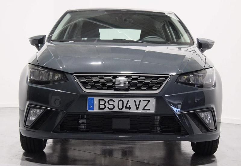 Usado Seat Ibiza Style 115 HP (84 kW) 2024 Azul