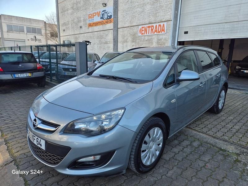 Cinza Usado 2015 Opel Astra Dynamic Carrinha | € 9.250 (Preço elevado) - Imagem 1/4
