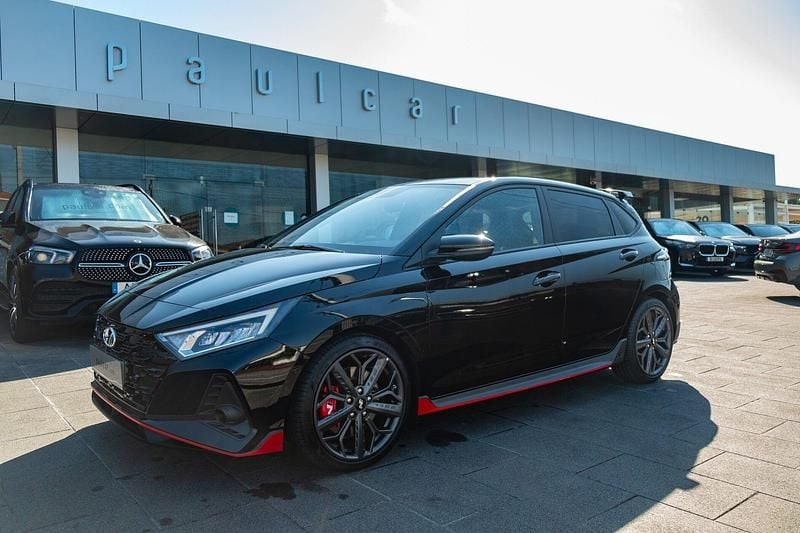 Preto Usado 2024 Hyundai i20 | € 36.900 - Imagem 1/4