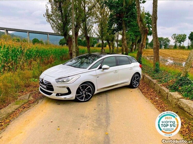Branco Usado 2012 Citroën DS5 Sport Chic Citadino | € 13.750 (Preço elevado) - Imagem 1/1