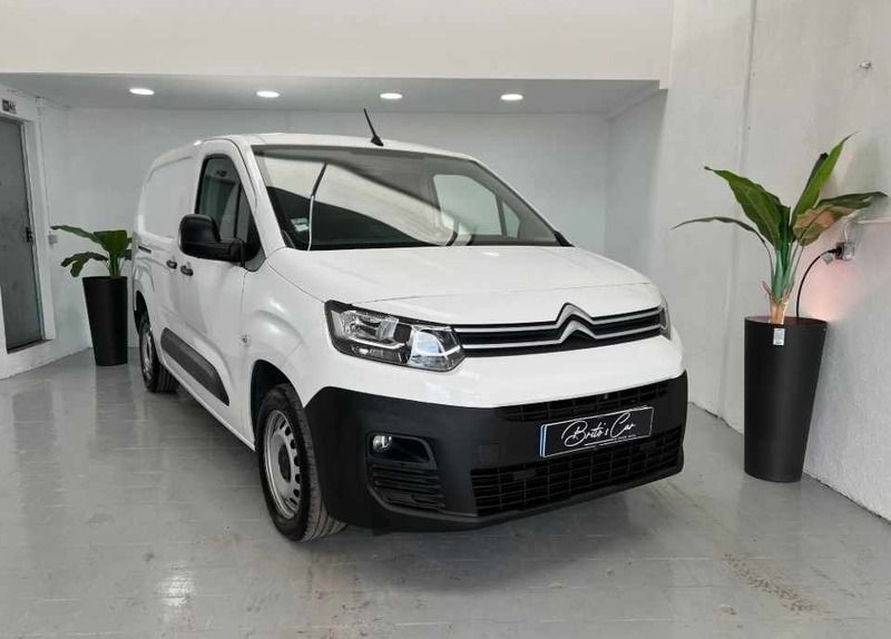 Branco Usado 2020 Citroën Berlingo Monovolume | € 12.990 (Preço justo) - Imagem 1/4