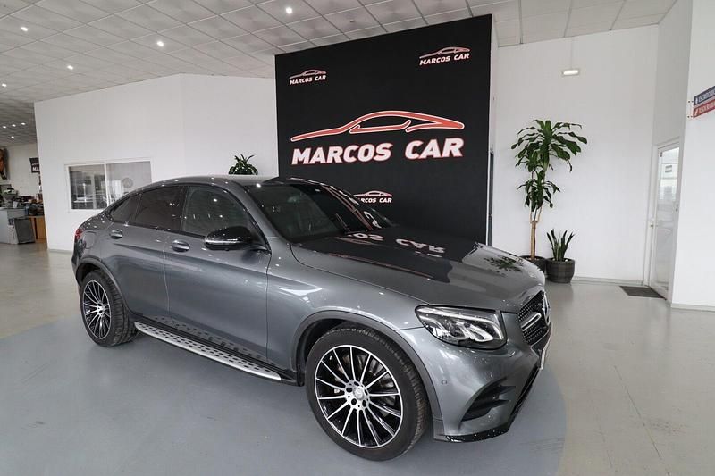 Cinza Usado 2017 Mercedes GLC220 AMG line SUV | € 41.900 (Caro) - Imagem 1/4