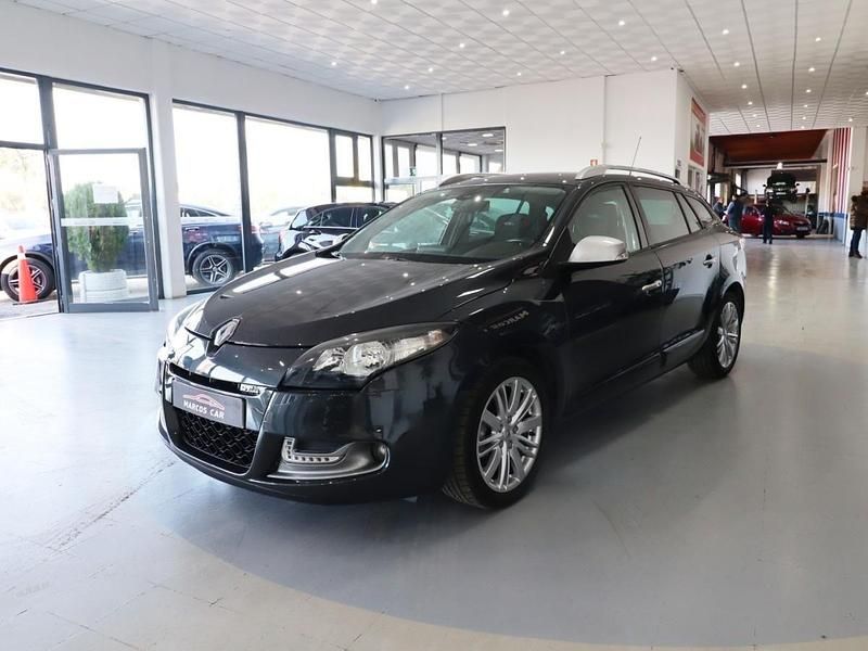 Usado Renault Mégane III 110 HP (80 kW) 2012 Cinzento Carrinha
