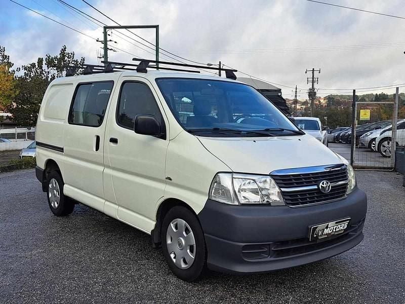Branco Usado 2010 Toyota HiAce Van | € 12.500 - Imagem 1/4