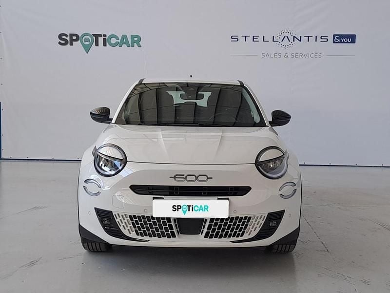 Usado Fiat 600 Red 114 kW (156 HP) 2025 Branco SUV