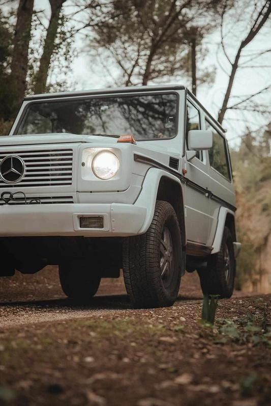 Usado Mercedes G300 170 HP (125 kW) 1992 Branco SUV