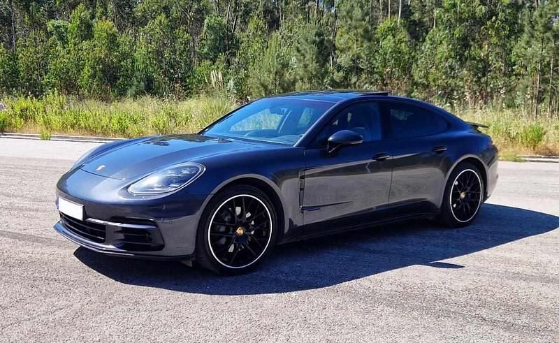 Usado Porsche Panamera 421 HP (309 kW) 2017 Cinzento Citadino